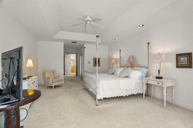 1012 SW 156th Avenue, Pembroke Pines, FL 33027