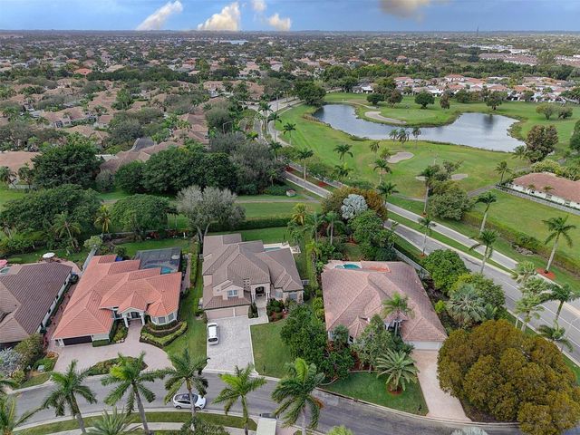 1012 SW 156th Avenue, Pembroke Pines, FL 33027