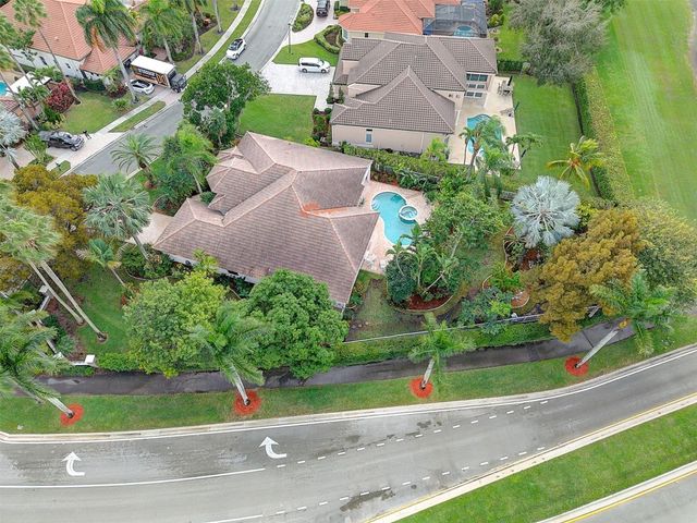 1012 SW 156th Avenue, Pembroke Pines, FL 33027