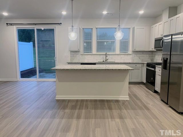 612 Creekway Drive, Fuquay Varina, NC 27526