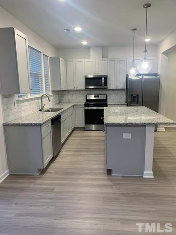 612 Creekway Drive, Fuquay Varina, NC 27526