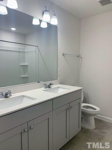 612 Creekway Drive, Fuquay Varina, NC 27526