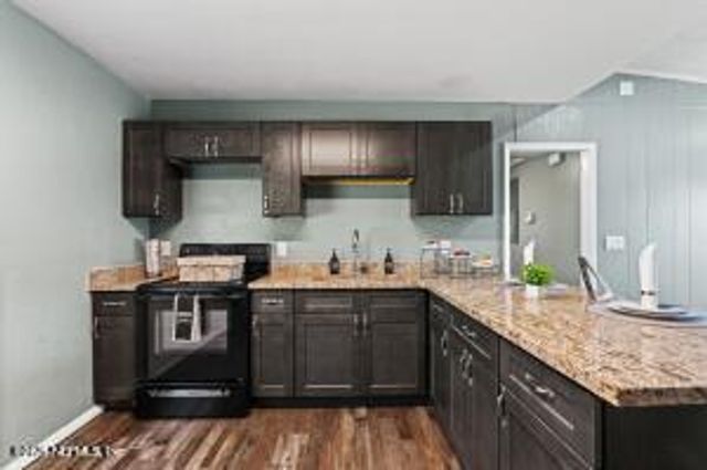 1613 LOYOLA Drive N, Jacksonville, FL 32218