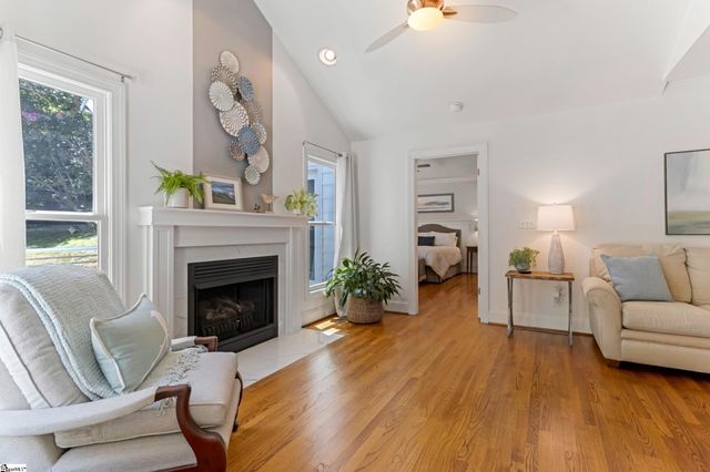 23 Buist Avenue, Greenville, SC 29609
