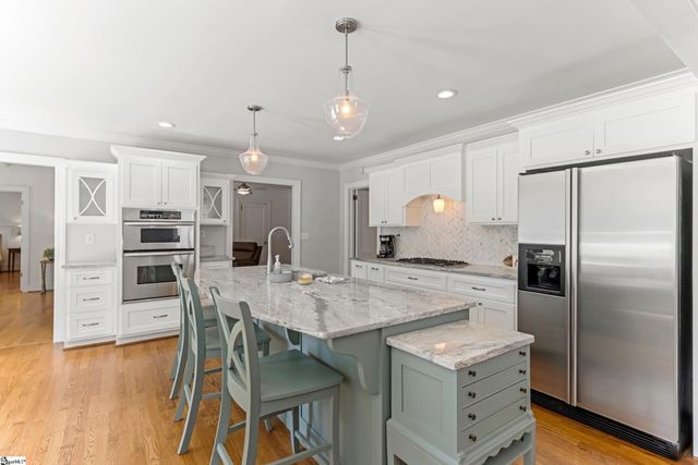 23 Buist Avenue, Greenville, SC 29609
