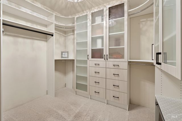 2816 S Bear Claw Way, Meridian, ID 83642