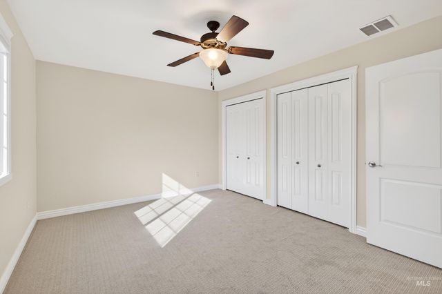 2816 S Bear Claw Way, Meridian, ID 83642