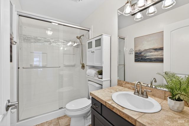 2816 S Bear Claw Way, Meridian, ID 83642