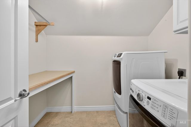 2816 S Bear Claw Way, Meridian, ID 83642