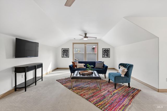 2816 S Bear Claw Way, Meridian, ID 83642