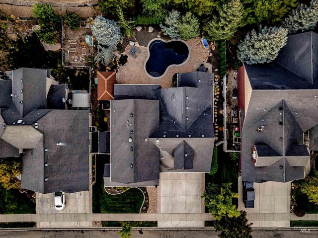 2816 S Bear Claw Way, Meridian, ID 83642