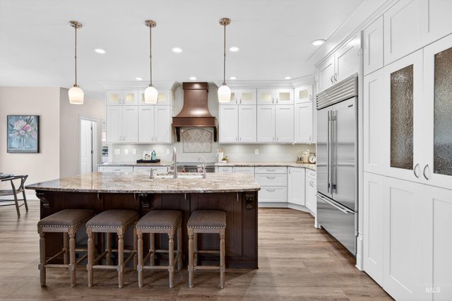 2816 S Bear Claw Way, Meridian, ID 83642