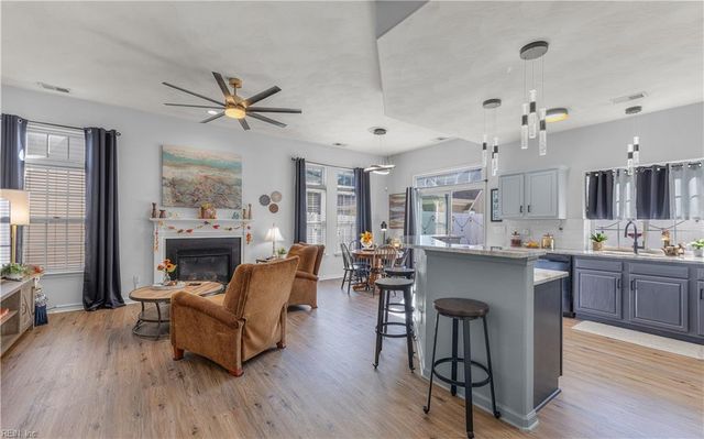 805 Calvert CT, Chesapeake, VA 23320