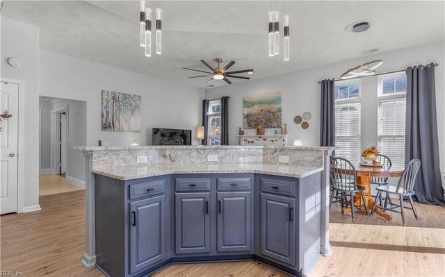 805 Calvert CT, Chesapeake, VA 23320