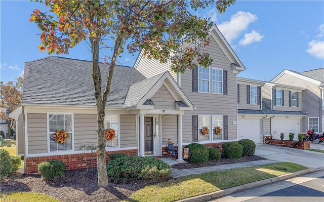 805 Calvert CT, Chesapeake, VA 23320