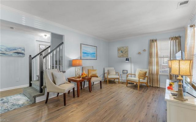 805 Calvert CT, Chesapeake, VA 23320