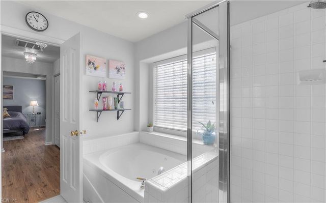 805 Calvert CT, Chesapeake, VA 23320