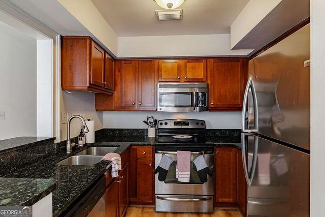 247 E Washington Street 207, Athens, GA 30601