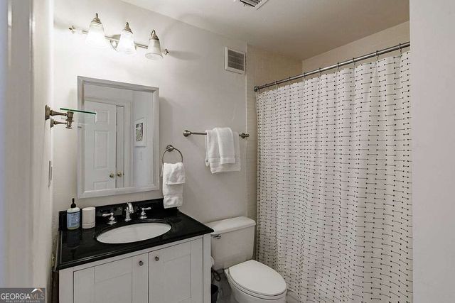 247 E Washington Street 207, Athens, GA 30601