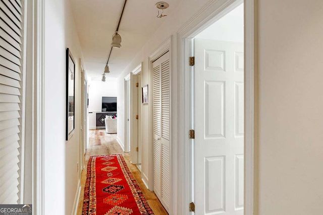 247 E Washington Street 207, Athens, GA 30601