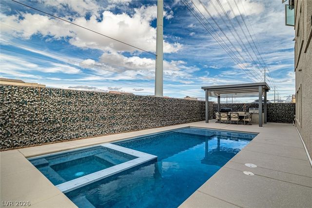 6088 Rockway Glen Avenue, Las Vegas, NV 89141