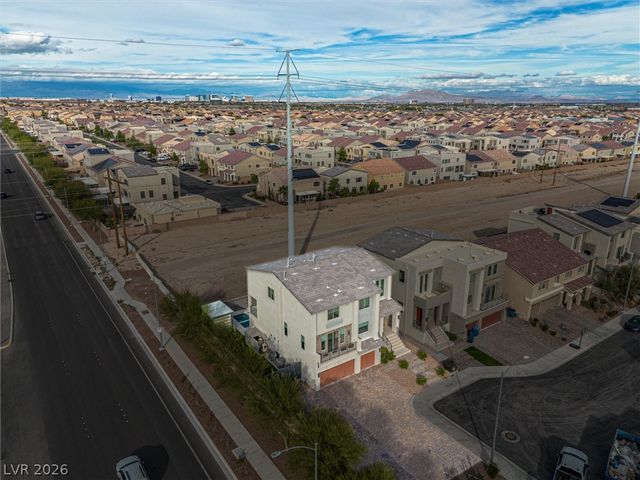 6088 Rockway Glen Avenue, Las Vegas, NV 89141
