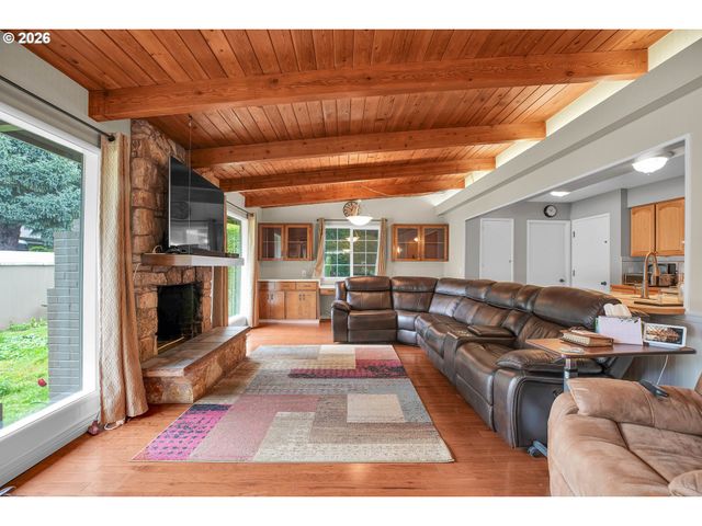 5775 Se WESTFORK St, Portland, OR 97206