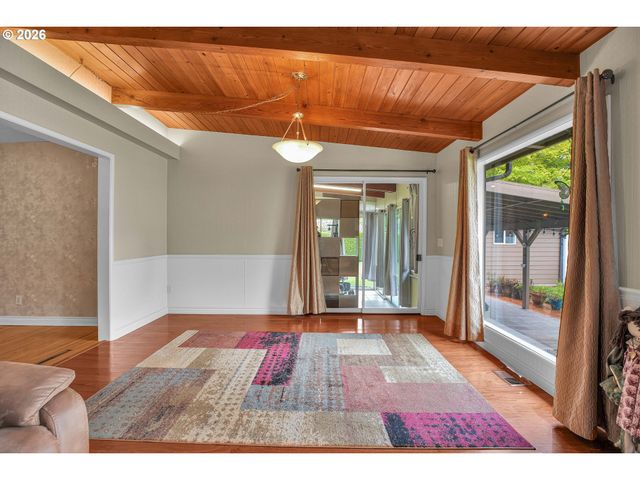 5775 Se WESTFORK St, Portland, OR 97206