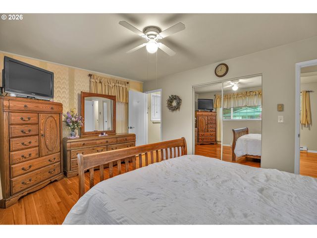 5775 Se WESTFORK St, Portland, OR 97206