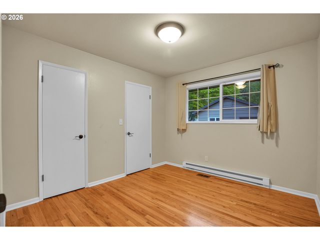 5775 Se WESTFORK St, Portland, OR 97206