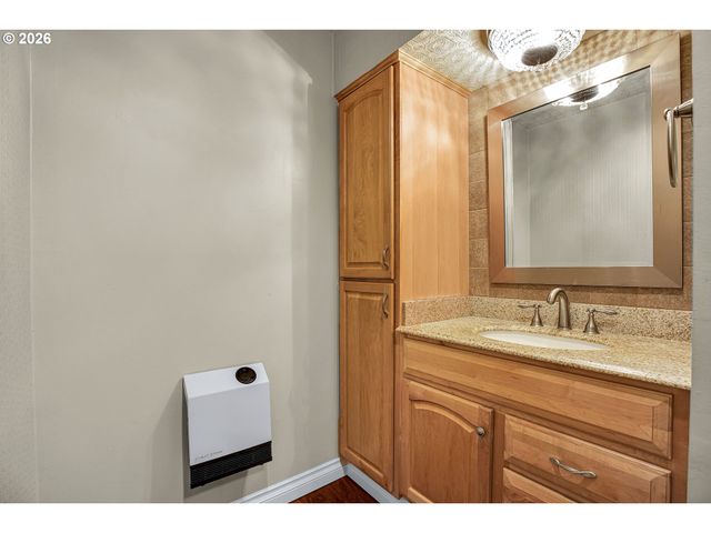 5775 Se WESTFORK St, Portland, OR 97206