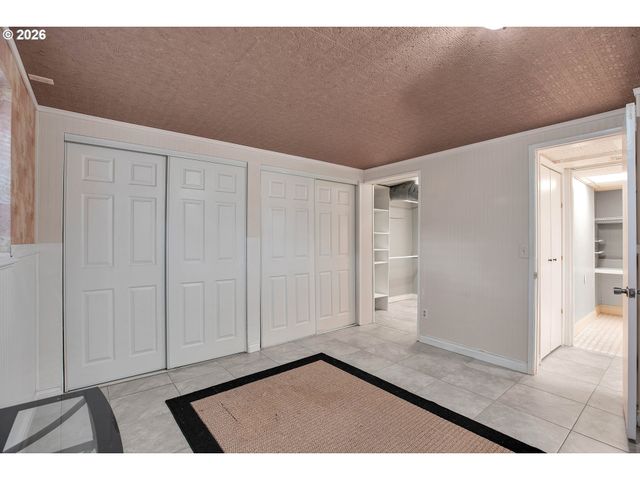 5775 Se WESTFORK St, Portland, OR 97206