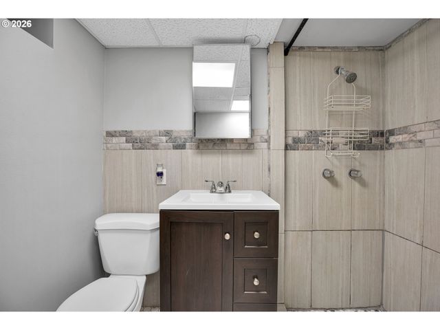 5775 Se WESTFORK St, Portland, OR 97206