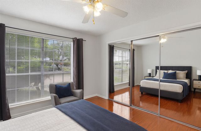 2120 El Paseo Street 1503, Houston, TX 77054