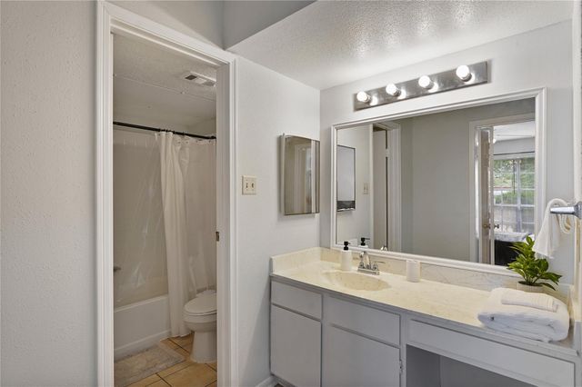 2120 El Paseo Street 1503, Houston, TX 77054