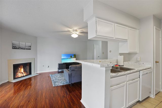 2120 El Paseo Street 1503, Houston, TX 77054