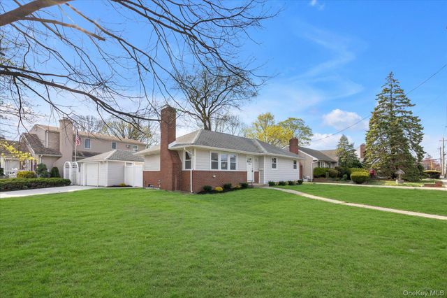 2766 Woods Avenue, Oceanside, NY 11572