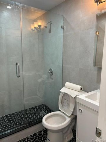 121 Carlton Avenue, Brooklyn, NY 11205