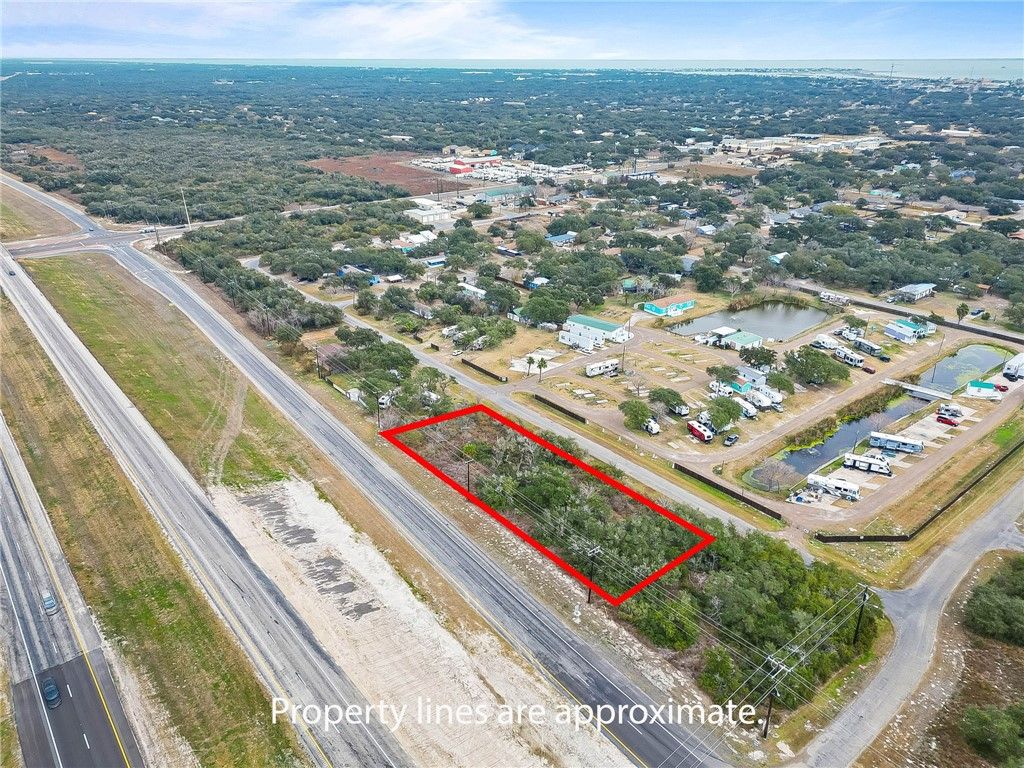 1929 West Terrace Blvd, Rockport, TX 78382 — photo 3