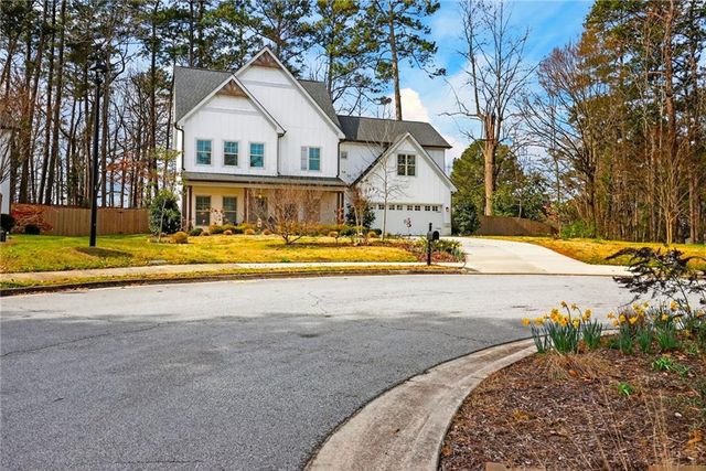 2430 Rose Mill SW Court, Atlanta, GA 30311