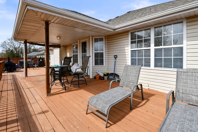 526 W Logan Street, Republic, MO 65738