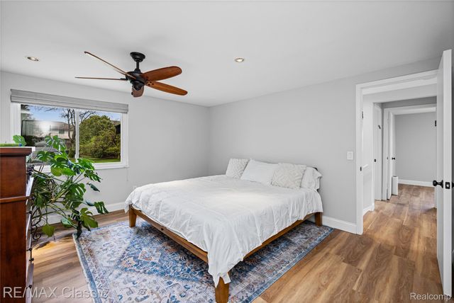 2149 Sunnycrest Drive, West Bloomfield Charter Township, MI 48323