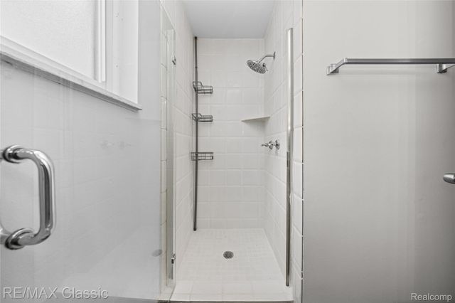 2149 Sunnycrest Drive, West Bloomfield Charter Township, MI 48323