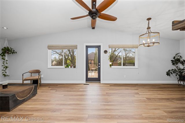 2149 Sunnycrest Drive, West Bloomfield Charter Township, MI 48323