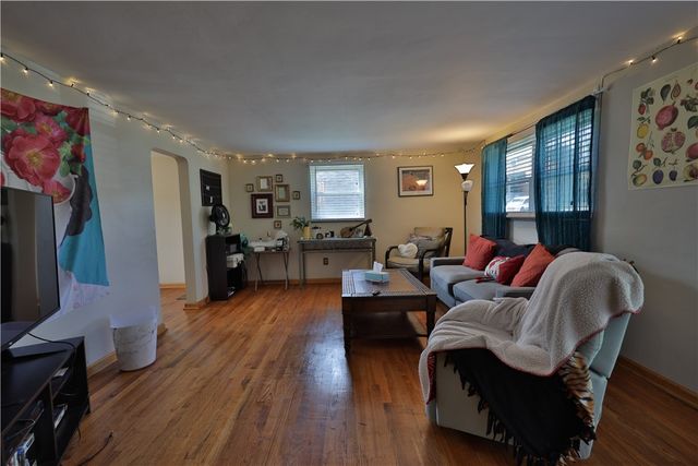 4259 Minnesota St, Greenfield, PA 15217
