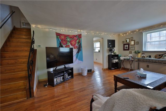 4259 Minnesota St, Greenfield, PA 15217