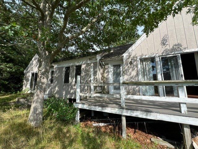 24 Spoondrift Way, Mashpee, MA 02649