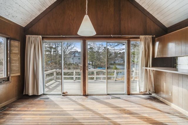24 Spoondrift Way, Mashpee, MA 02649