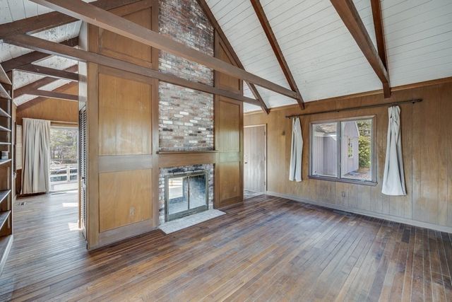 24 Spoondrift Way, Mashpee, MA 02649