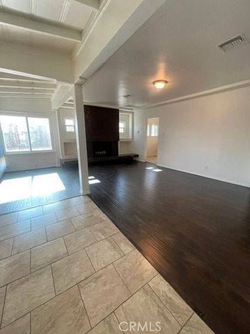 1326 W 98th, Los Angeles, CA 90044